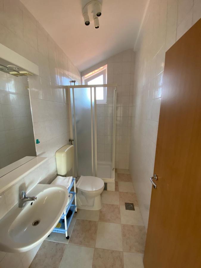 Apartments Matlovac Ždrelac エクステリア 写真