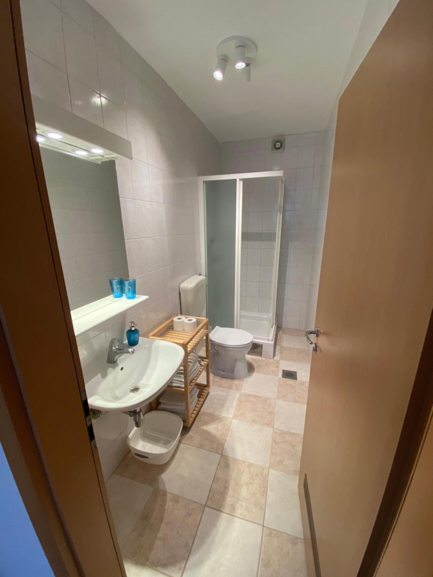 Apartments Matlovac Ždrelac 部屋 写真